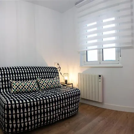 Moderno Piso En Oviedo By Bebalmy Apartment Exterior photo